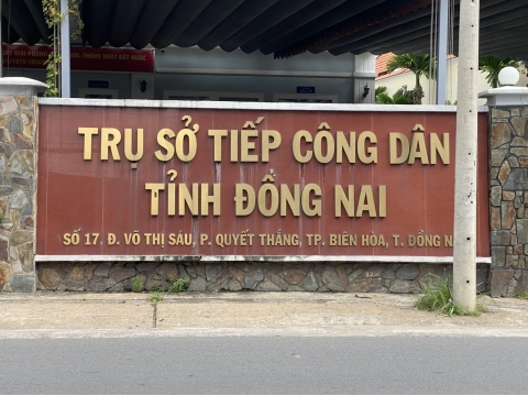 VỆ SINH TRUNG TÂM HÀNH CHÍNH