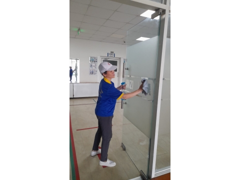 VỆ SINH SHOWROOM